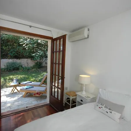 Villa Sleeps 6 Pool Air Con Wifi *