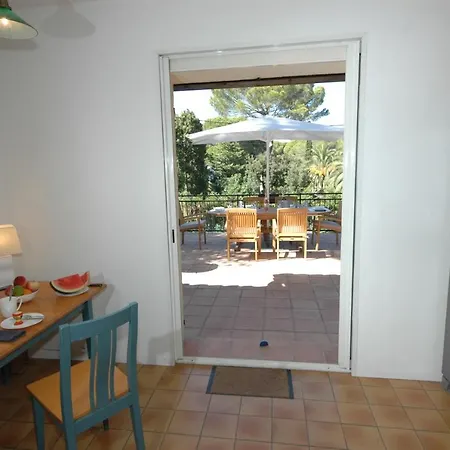 Sleeps 6 Pool Air Con Wifi Вілла