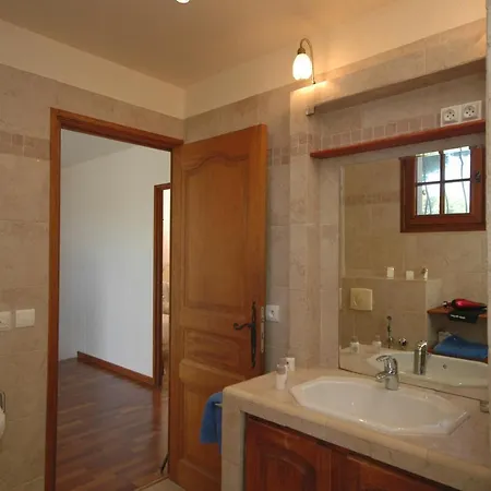 Sleeps 6 Pool Air Con Wifi Вілла