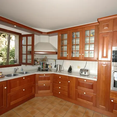 Вілла Sleeps 6 Pool Air Con Wifi Антіб